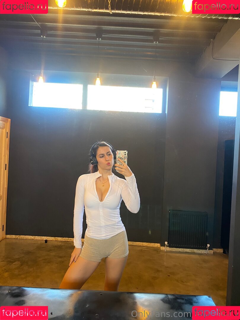 busstywitch Onlyfans Photo Gallery 