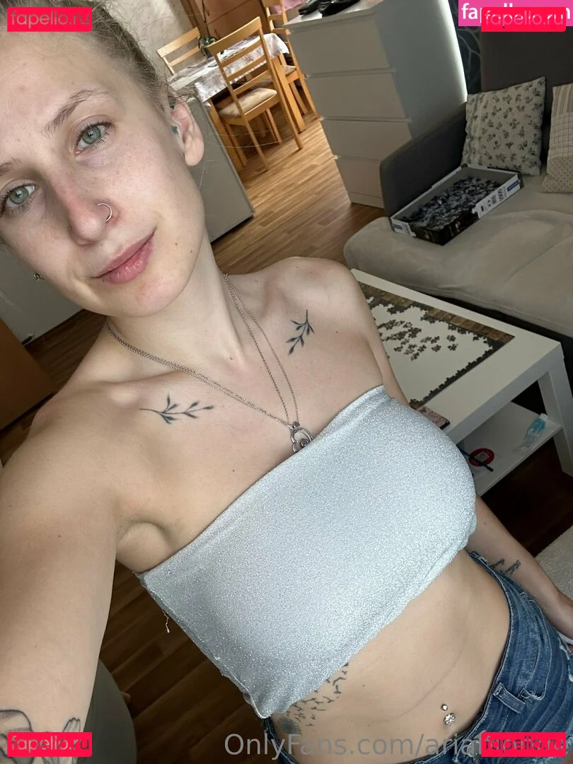 ariablonde Onlyfans Photo Gallery 