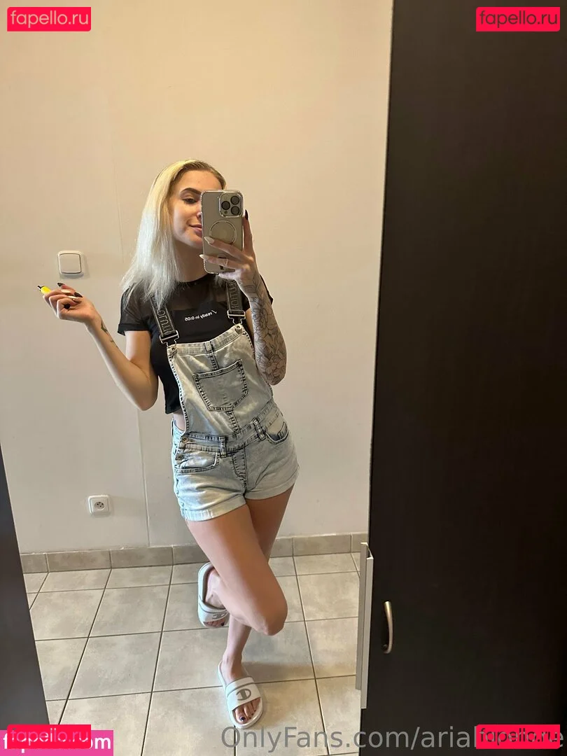ariablonde Onlyfans Photo Gallery 