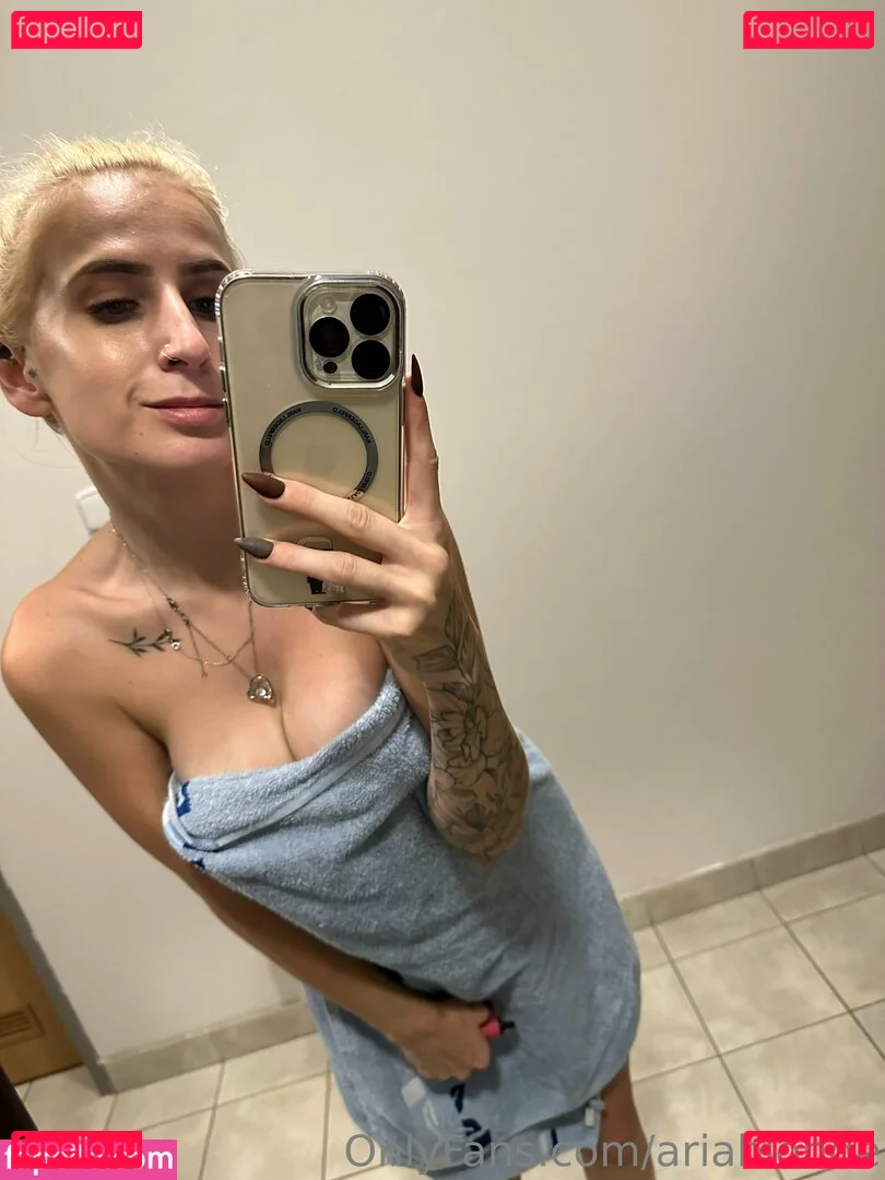 ariablonde Onlyfans Photo Gallery 