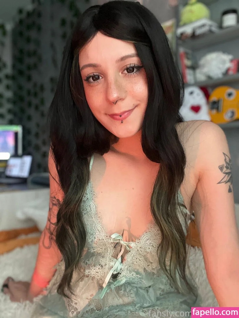 MonaPale Onlyfans Photo Gallery 