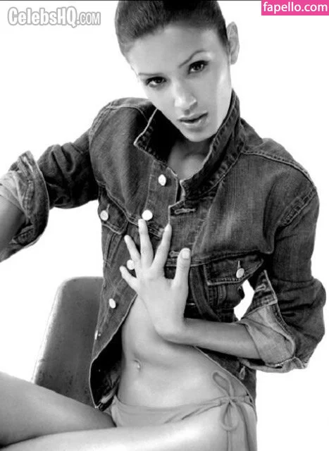 Jaslene Gonzalez Onlyfans Photo Gallery 