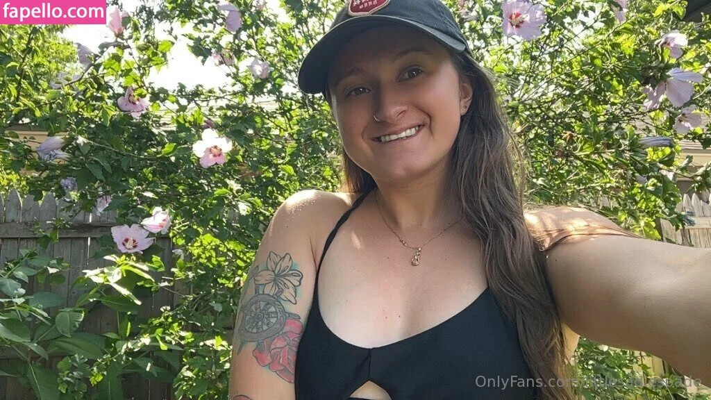 littlesadiespade Onlyfans Photo Gallery 