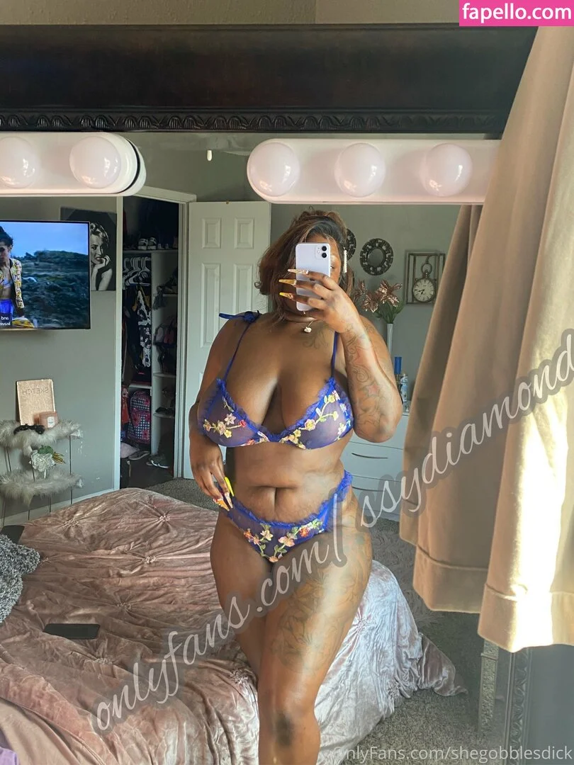 shegobblesdick Onlyfans Photo Gallery 