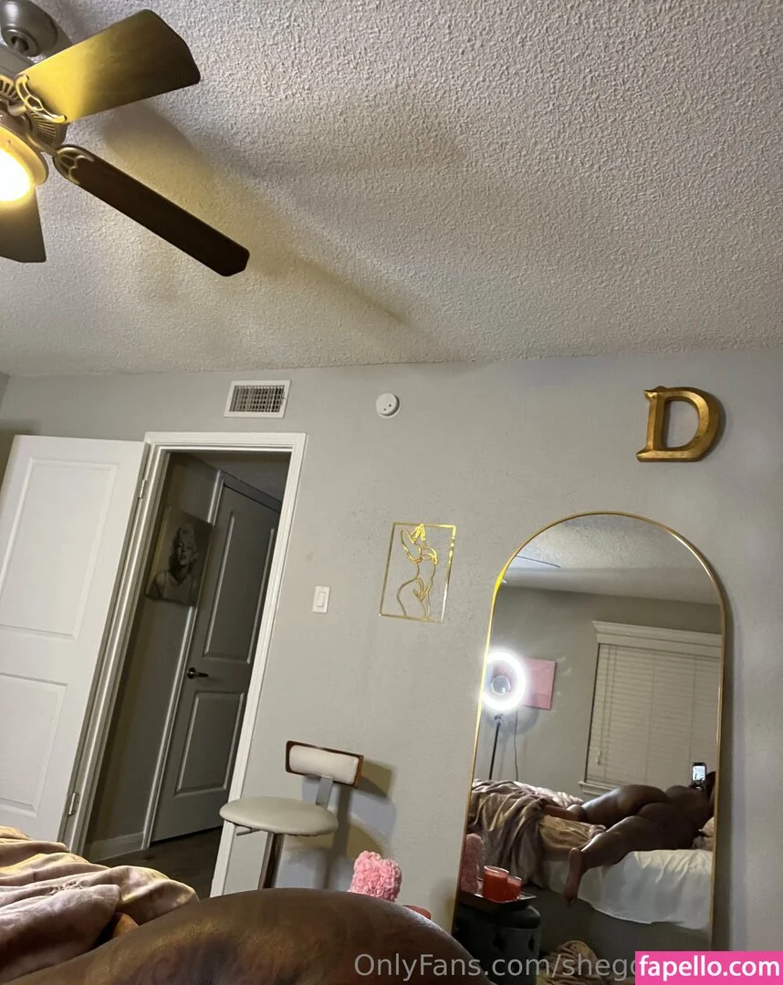 shegobblesdick Onlyfans Photo Gallery 