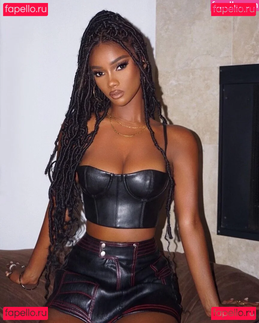 Mariama Diallo Onlyfans Photo Gallery 