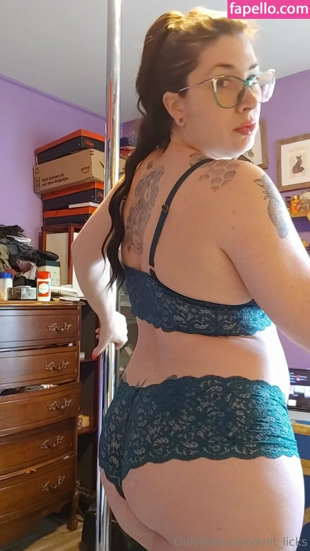 knit_licks Onlyfans Photo Gallery 
