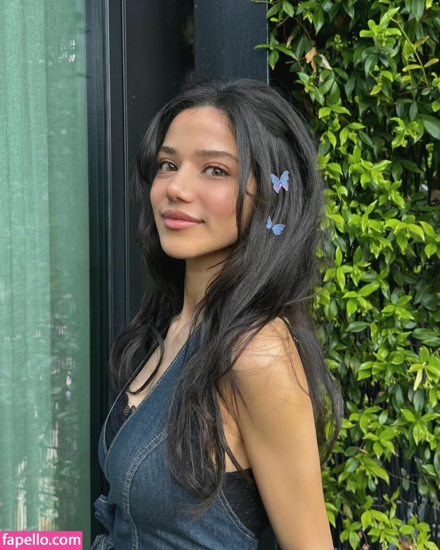 Dina Denoire Onlyfans Photo Gallery 