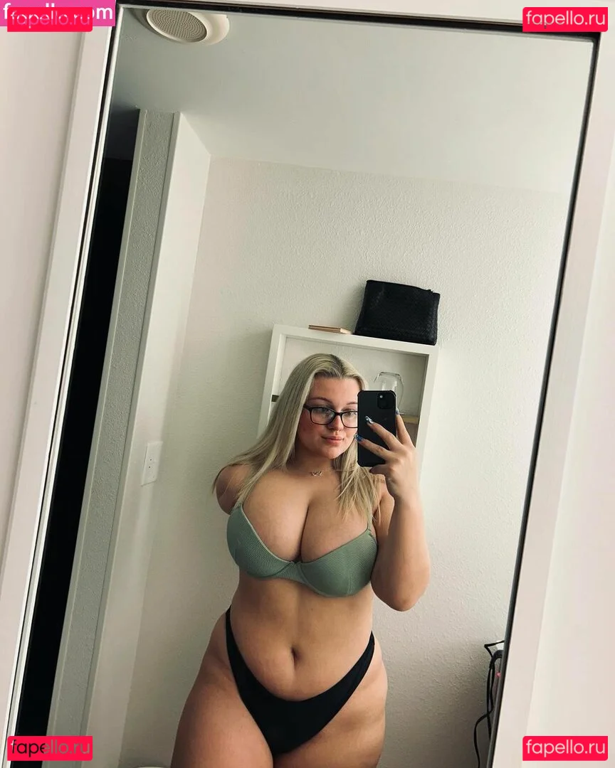 Hailey Higgins Onlyfans Photo Gallery 