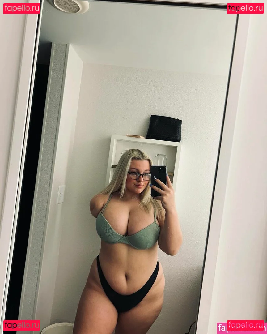 Hailey Higgins Onlyfans Photo Gallery 