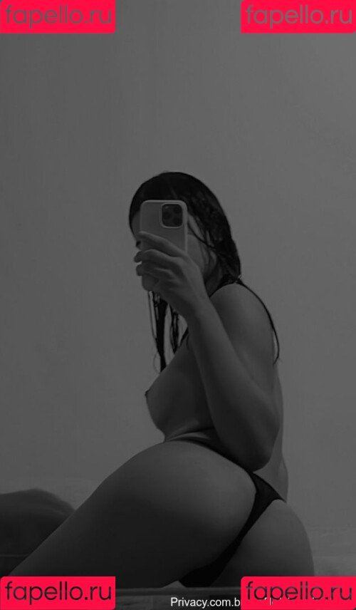 Giovanna Batistela Onlyfans Photo Gallery 