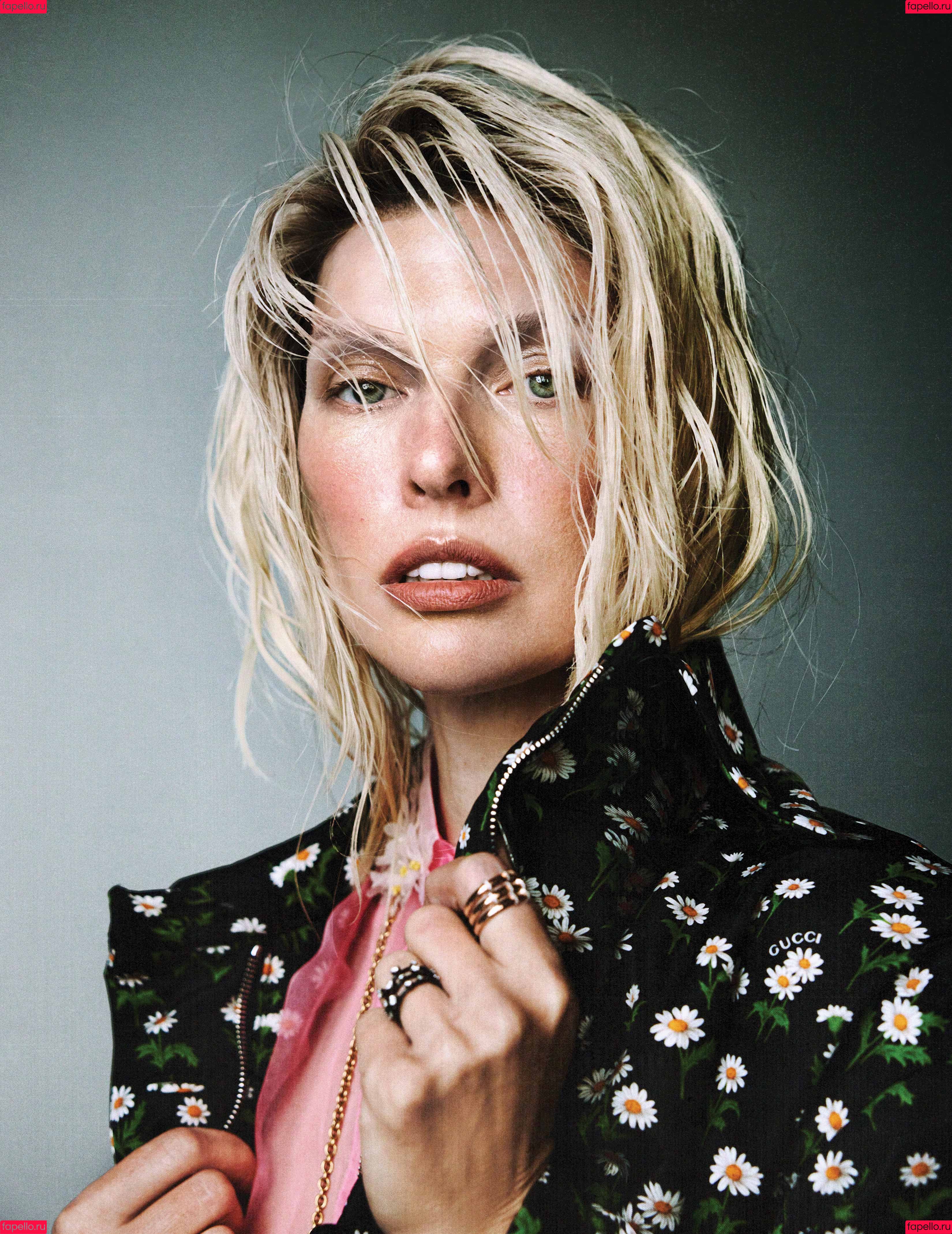 Milla Jovovich Onlyfans Photo Gallery 