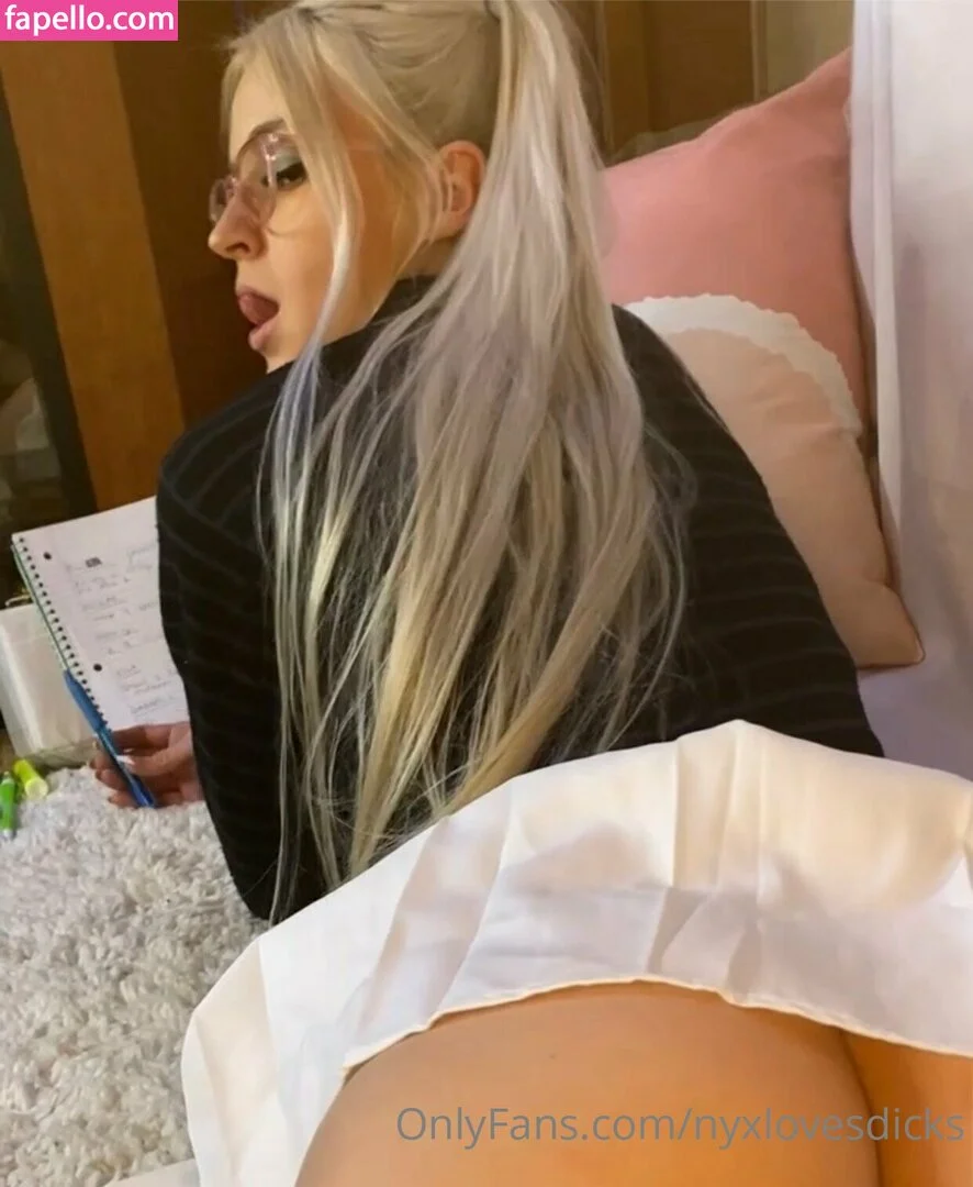 nakednicolenyx Onlyfans Photo Gallery 