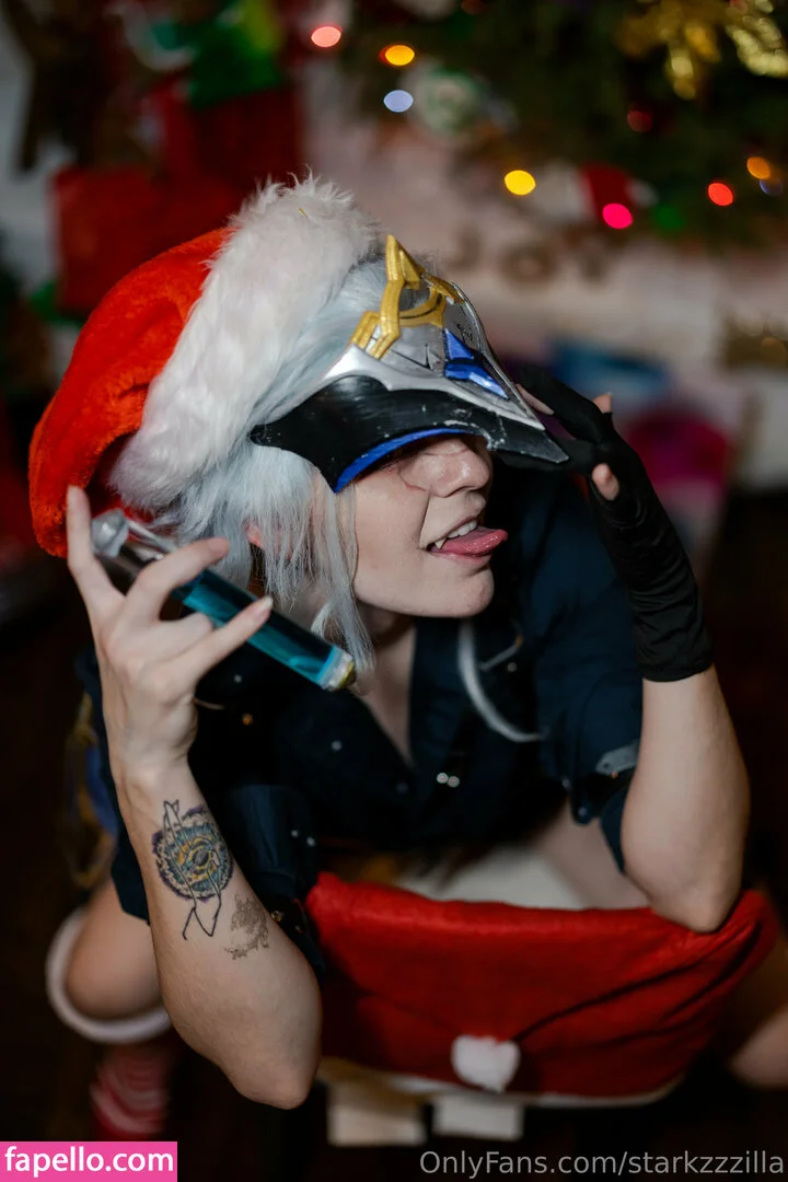 starkzzzilla Onlyfans Photo Gallery 