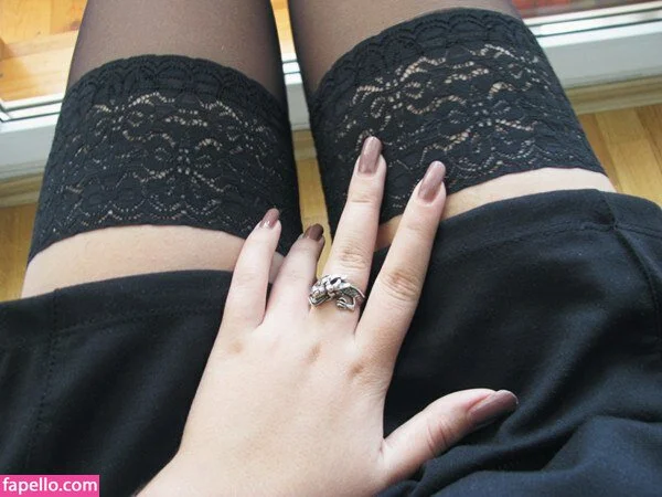 lapkieruni Onlyfans Photo Gallery 