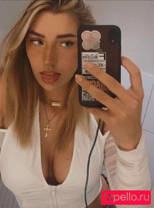 Starletnova Onlyfans Photo Gallery 