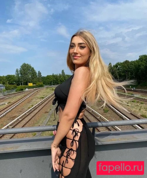 Starletnova Onlyfans Photo Gallery 