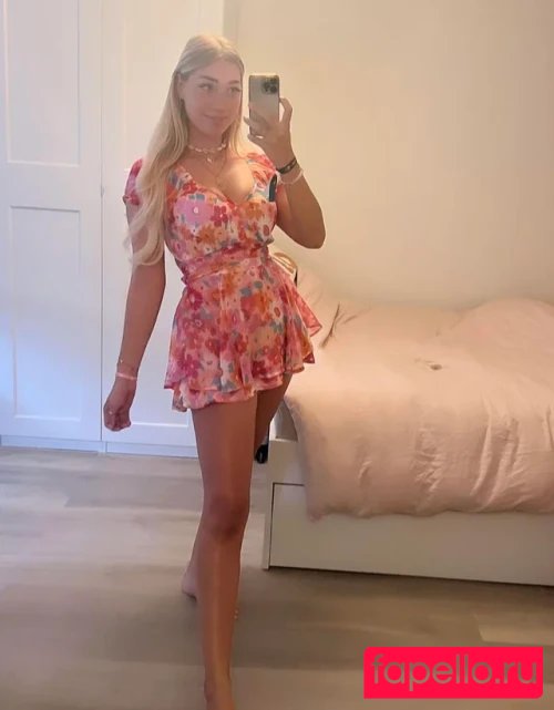 Starletnova Onlyfans Photo Gallery 