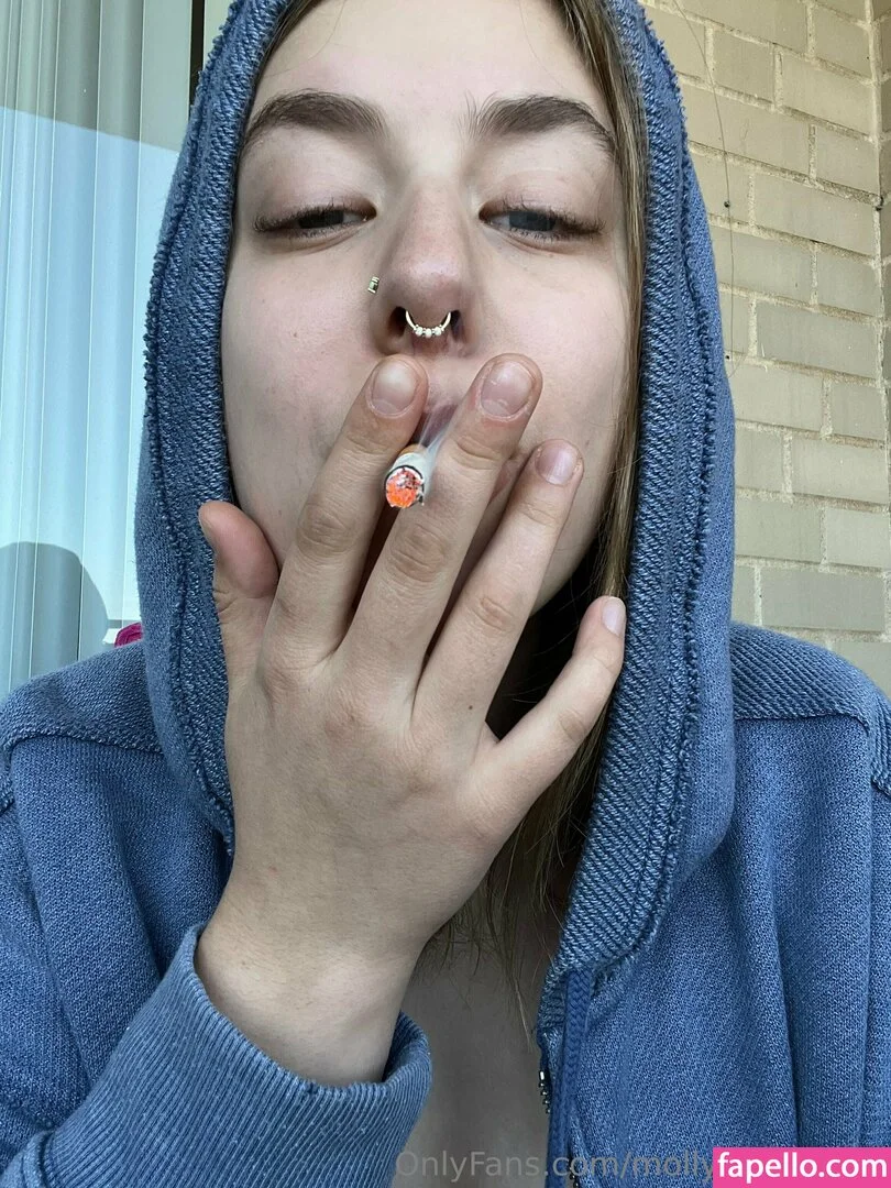 mollymaeishigh Onlyfans Photo Gallery 