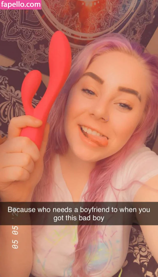 emij_32 Onlyfans Photo Gallery 