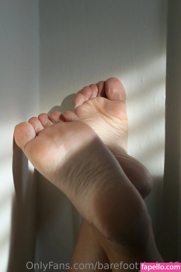 barefoot_babe02 Onlyfans Photo Gallery 