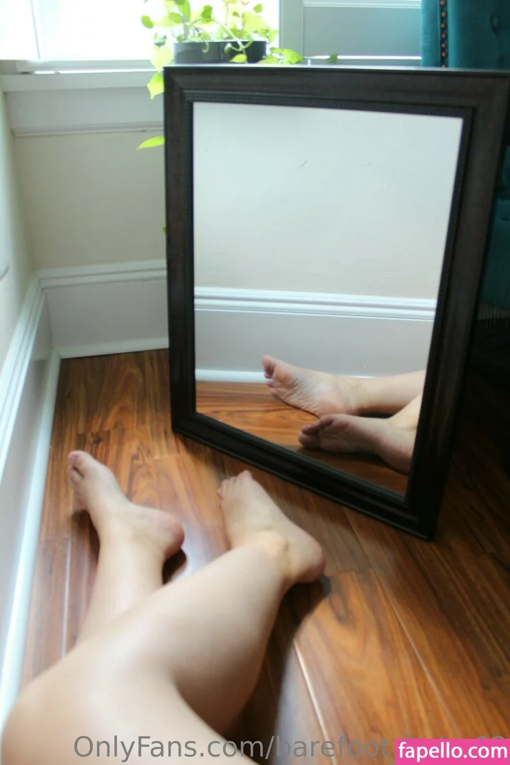 barefoot_babe02 Onlyfans Photo Gallery 