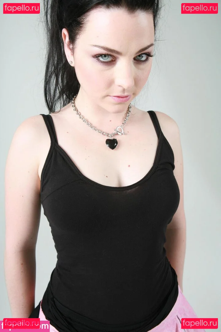 Amy Lee (Evanescence) Onlyfans Photo Gallery 