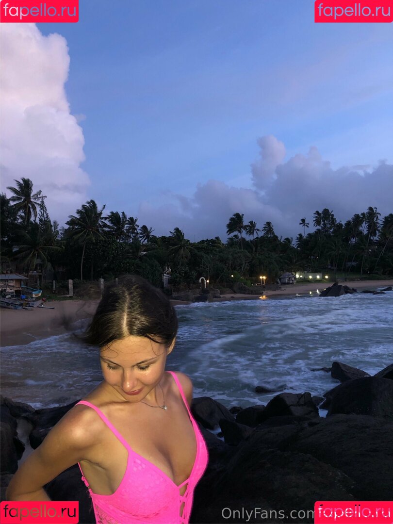 Solo Tetty Onlyfans Photo Gallery 