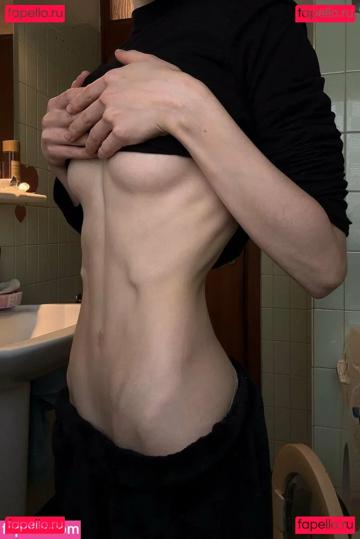 claraneko Onlyfans Photo Gallery 