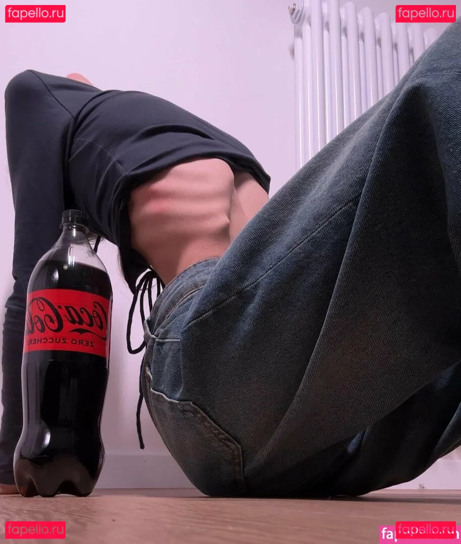 claraneko Onlyfans Photo Gallery 