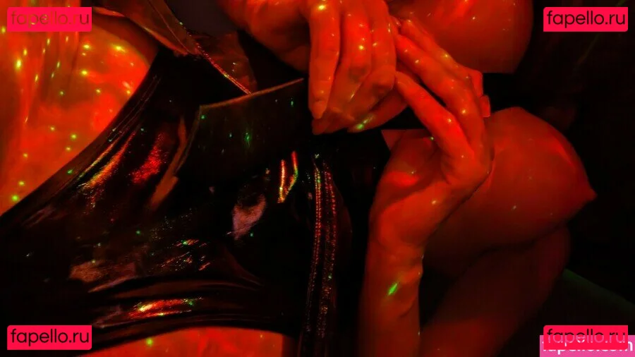 lisiyelf Onlyfans Photo Gallery 