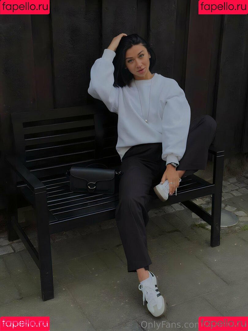 kiracrash Onlyfans Photo Gallery 