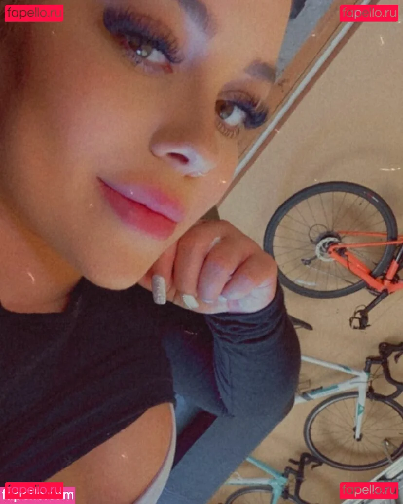 Kiersten Zimmermann Onlyfans Photo Gallery 