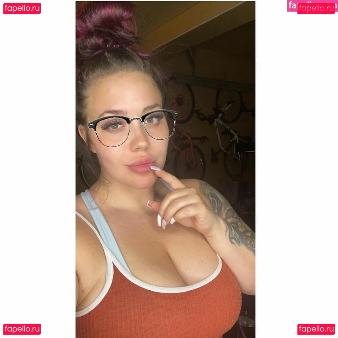 Kiersten Zimmermann Onlyfans Photo Gallery 