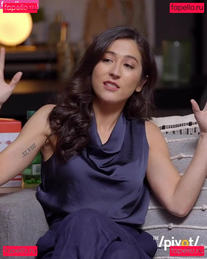 Mina Kimes Onlyfans Photo Gallery 