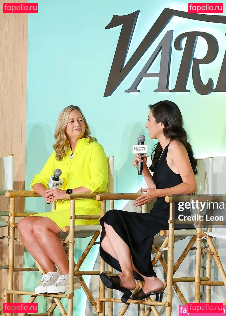 Mina Kimes Onlyfans Photo Gallery 