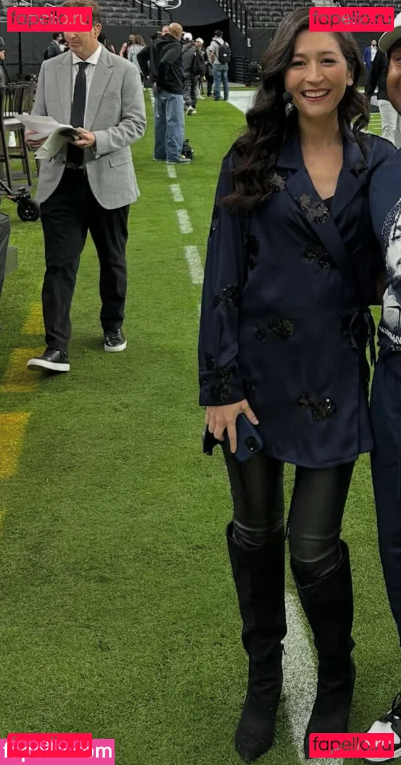 Mina Kimes Onlyfans Photo Gallery 