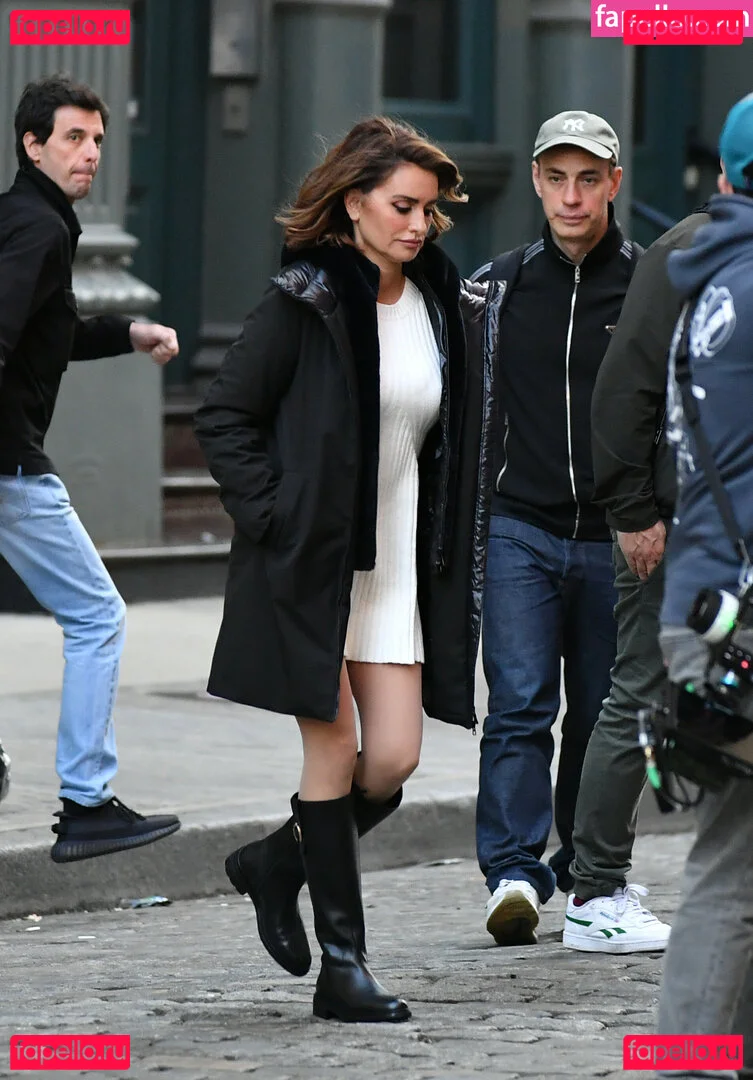 Penélope Cruz Onlyfans Photo Gallery 