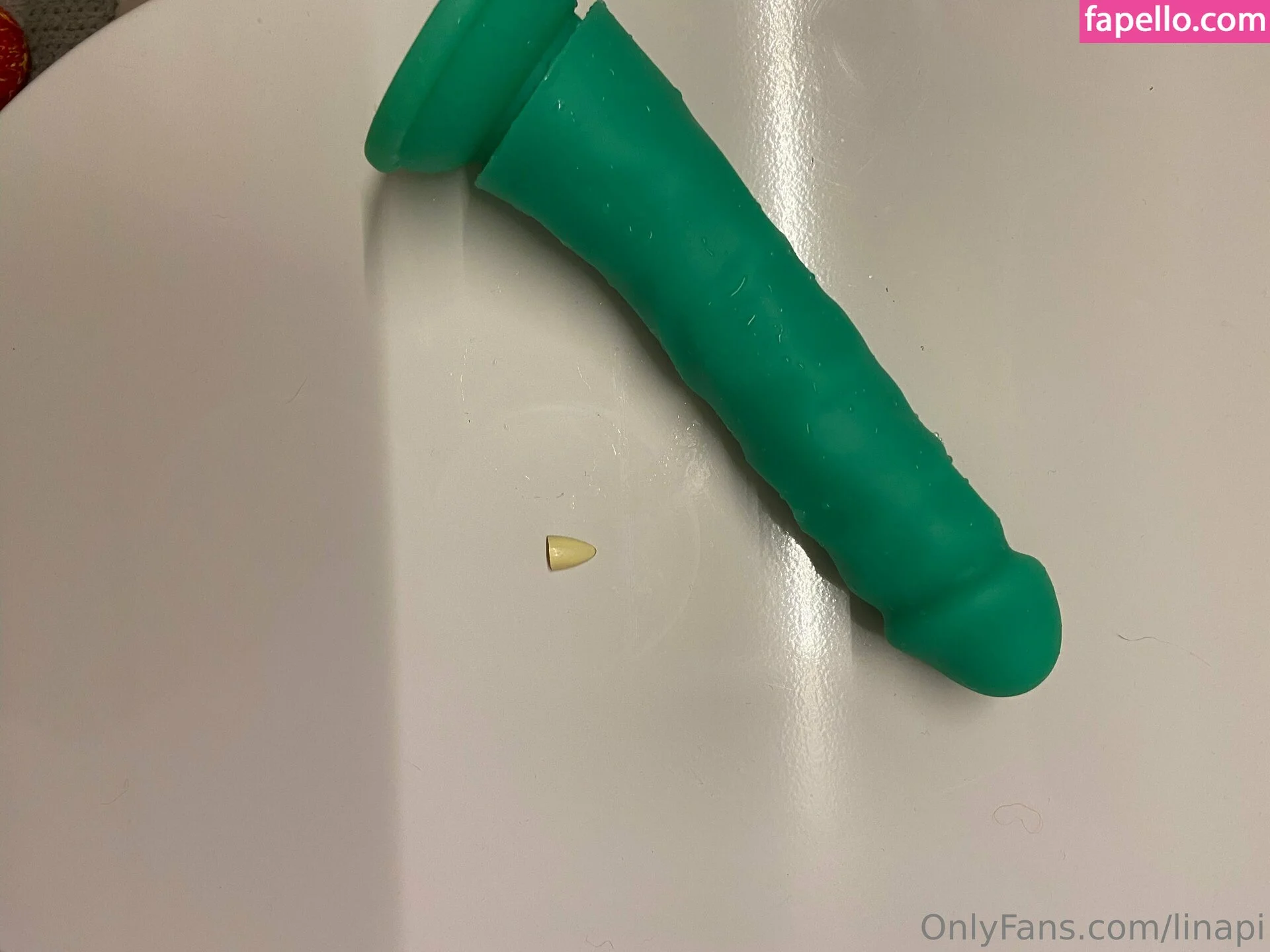 linapi Onlyfans Photo Gallery 