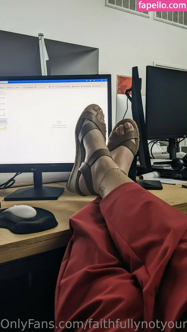 faithfullynotyours Onlyfans Photo Gallery 