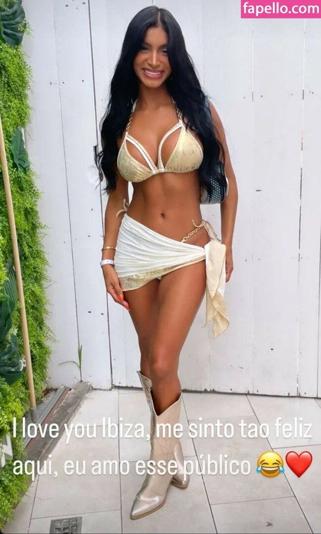 Dubai Escort Onlyfans Photo Gallery 