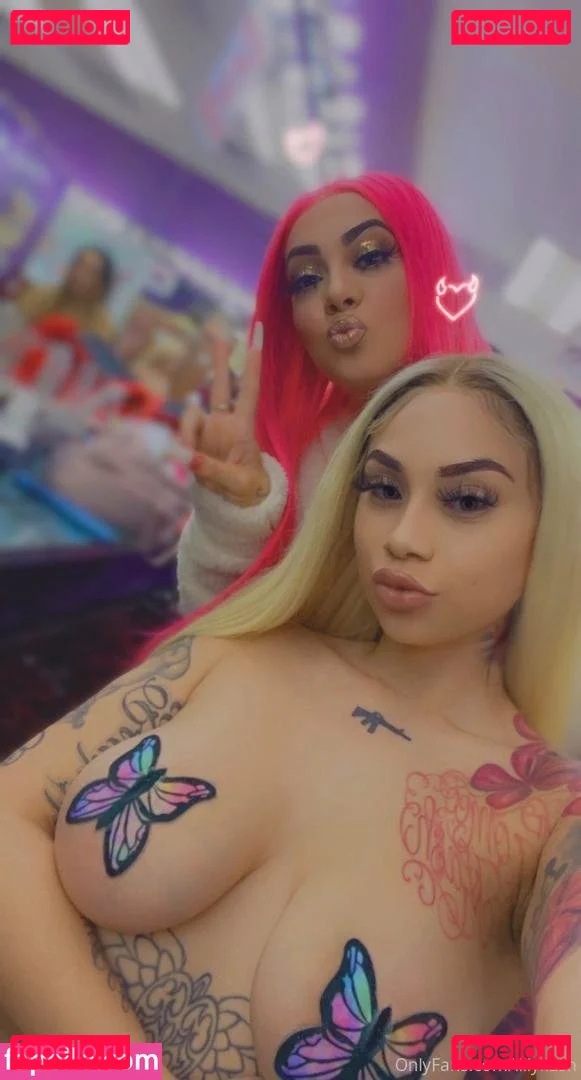 lllisha Onlyfans Photo Gallery 