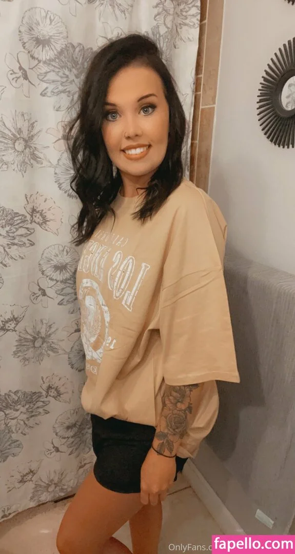 sadiedavis1187 Onlyfans Photo Gallery 