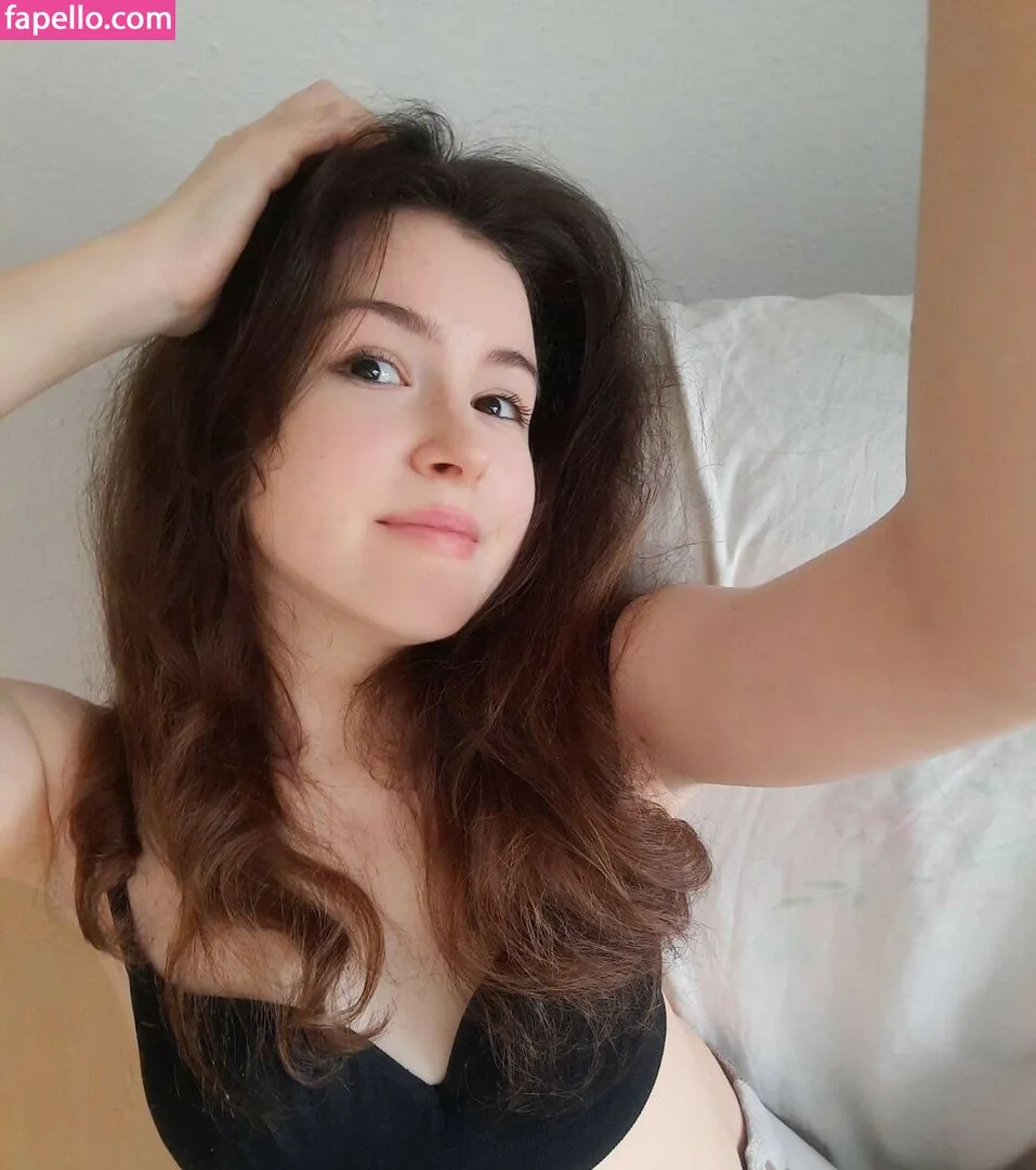 monamariaa Onlyfans Photo Gallery 