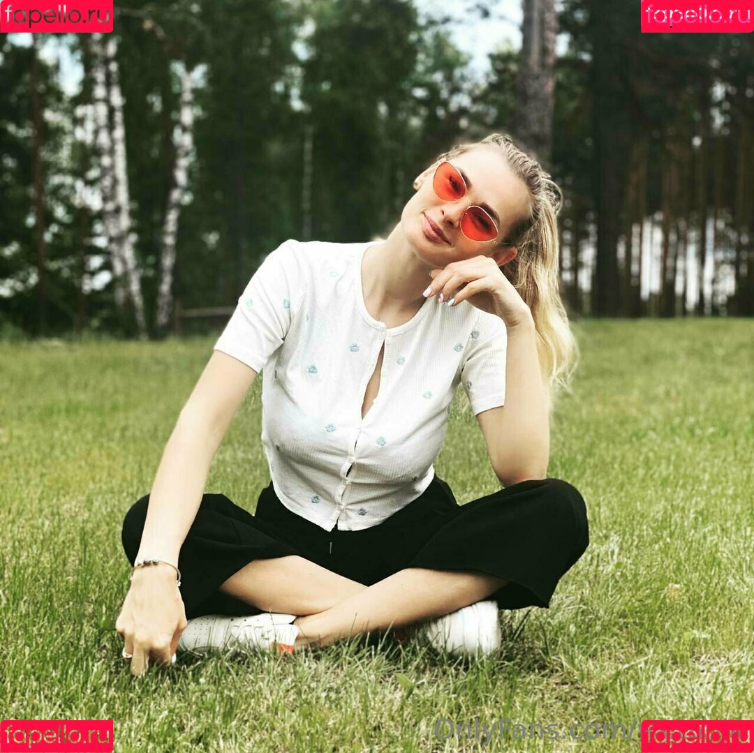 wetanja Onlyfans Photo Gallery 