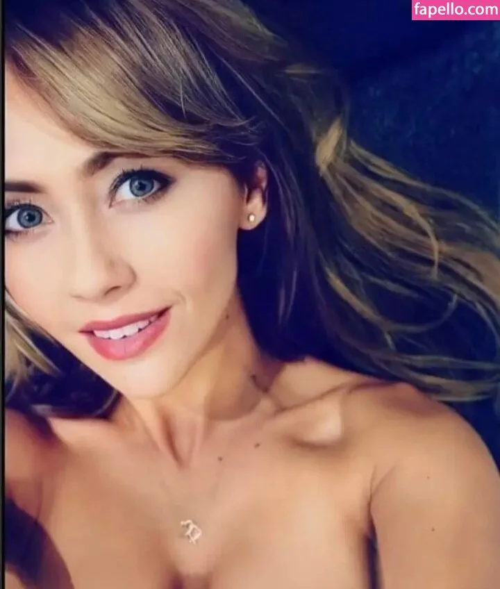 Samia Ghadie Onlyfans Photo Gallery 