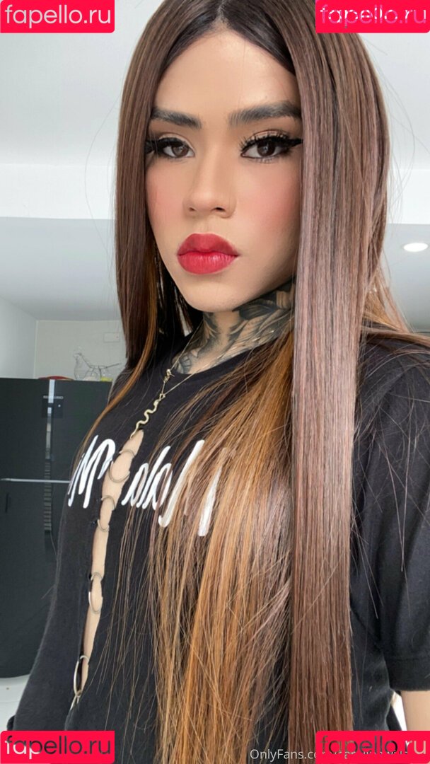 carolinewillsom Onlyfans Photo Gallery 