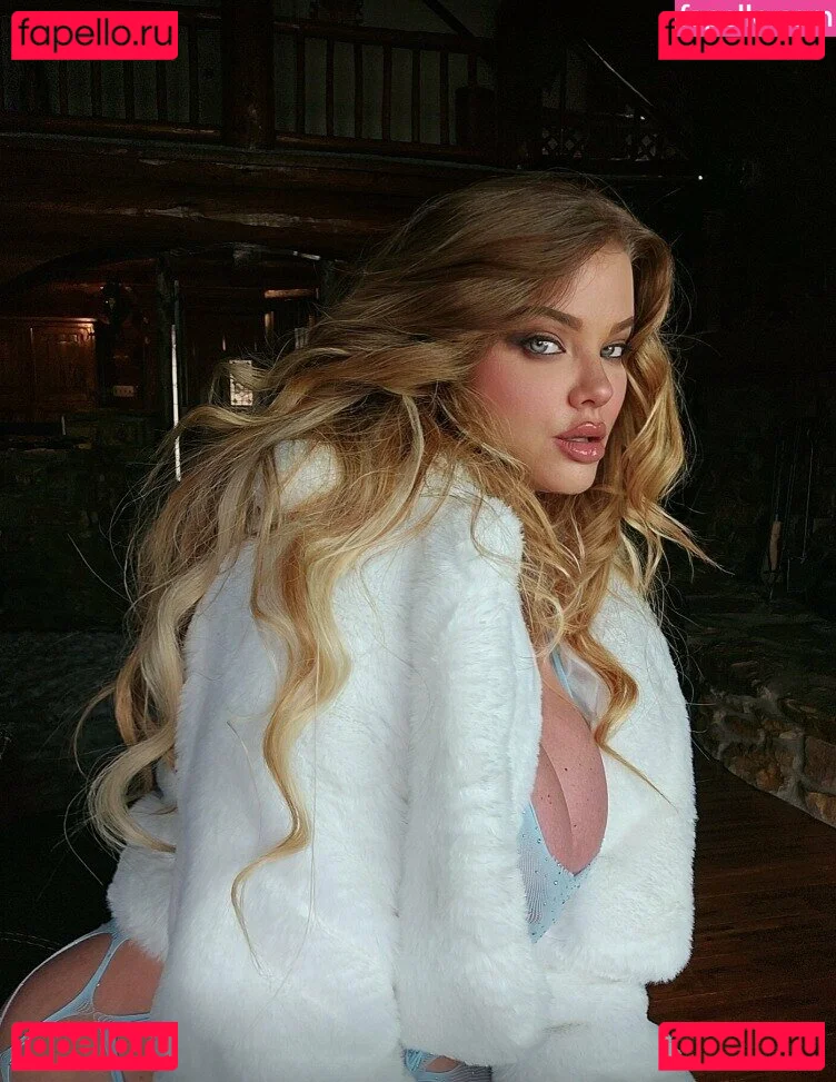 danahammofficial Onlyfans Photo Gallery 