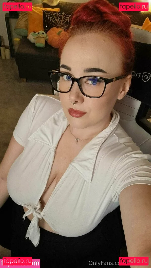 littleeve Onlyfans Photo Gallery 