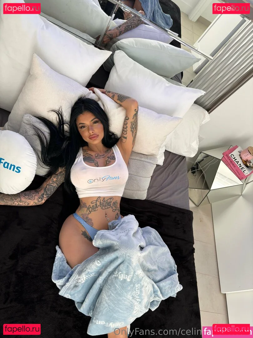 celinapowelltoo Onlyfans Photo Gallery 